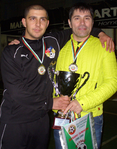 Dejan Delev and MVC Varna president Alexander Nedeltchev (Photo courtesy: MFC Varna)