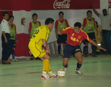 Alfredo Ortiz vs Falcão (Photo courtesy: Diario Digital ABC - Asuncion)