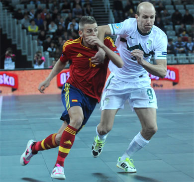 Miguelin vs Ursic (Photo Futsalplanet.com)
