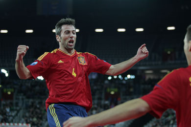 Goal by Torras, Spain is finally in control (Photo courtesy: Kenji Zama - Futsal Magazine Pivo!)