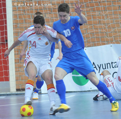 Fight between Raul Campos and Marek Emrich (Photo courtesy: Enrique Serrano - GOLSALA)