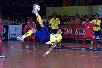 Falcao, what a spectacle! (Photo courtesy: Joo Pires)