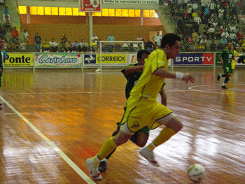 Falcao in action (Photo courtesy: Liga Futsal)