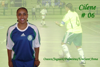 Cilene, Best Woman Player of the World 2008! (Photo courtesy: Jaguarè Esporte Clube)