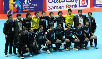 Making history in Asian Futsal: Foolad Mahan Esfahan and Mostafa Nazari got the first ever title for clubs! (Photo courtesy: Damian Briggs)
