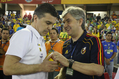 Pipoca, take this spanish flag but the Grand Prix title come with us to Spain (Photo courtesy: CBFS)