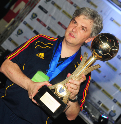 A diagonal version of Jos Venancio Lopez Hierro (Photo courtesy: CBFS)