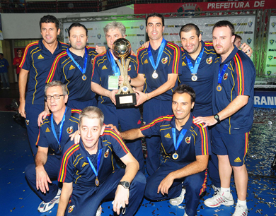 The best coach needs the best staff (Photo courtesy: CBFS)
