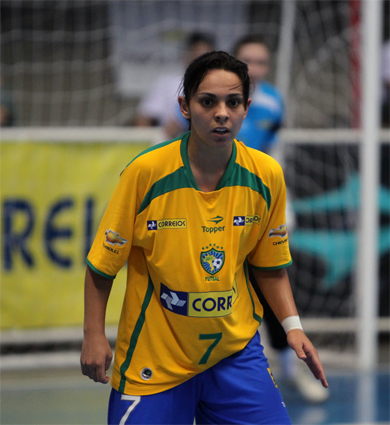 Close up on Vanessa, once again Best Women Futsal Player of the World (Photo courtesy: CBFS)