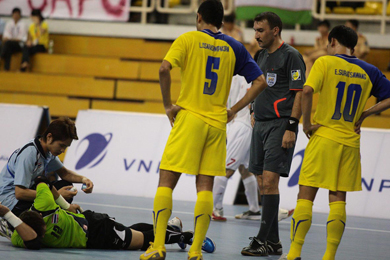 Checking every single detail to be the best (Photo courtesy: Turkmenistan FA)