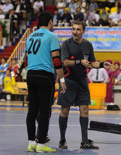 Explaining your decision to players is something basic (Photo courtesy: Turkmenistan FA)