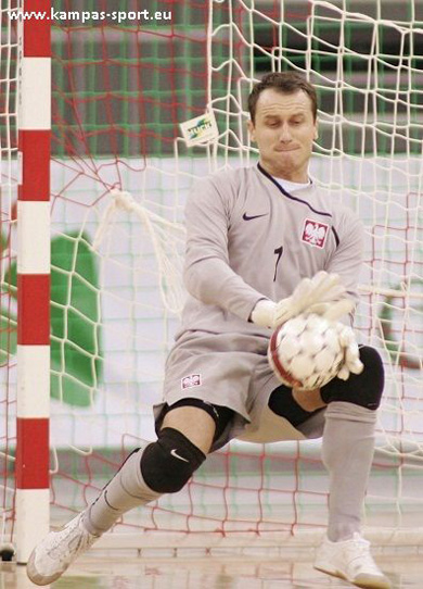 Good save by Dariusz Slowinski (Photo courtesy: Kamil Pastusiak - Sports Photography Agency KamPas Sport)