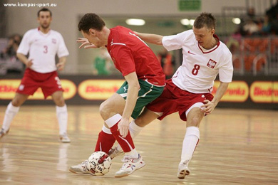 Vadim Lushkovski vs Marcin Stanislawski (Photo courtesy: Kamil Pastusiak - Sports Photography Agency KamPas Sport)