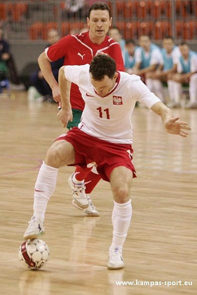 Vadim Lushkovski following Rafal Franz (Photo courtesy: Kamil Pastusiak - Sports Photography Agency KamPas Sport)