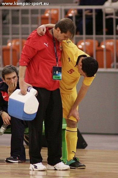 Injury for Nenad Petrovski (Photo courtesy: Kamil Pastusiak - Sports Photography Agency KamPas Sport)