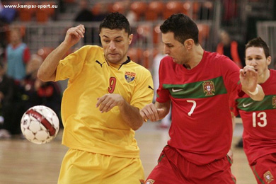 Darko Rangotov vs Cardinal (Photo courtesy: Kamil Pastusiak - Sports Photography Agency KamPas Sport)