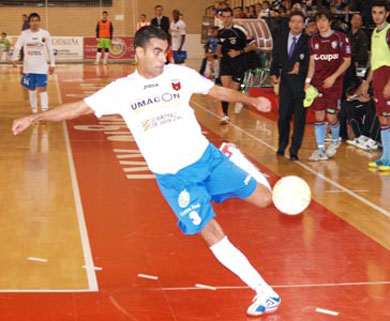 Joan, 600 games in the spanish elite (Photo courtesy: RUBEN LOSADA (FOTOGRAFIARTE)