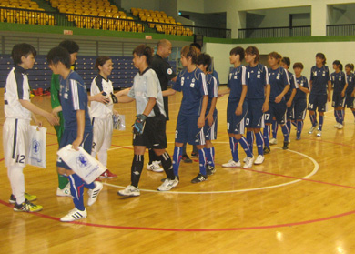 Fair play greetings (Photo courtesy: Fatih Kale)