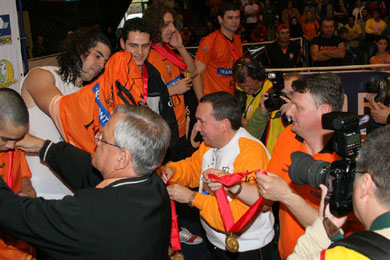 Gold medals are coming for Andrey and mates (Photo courtesy: Renato Zaro)