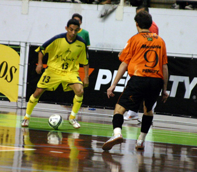 Valdin vs Tostão (Photo courtesy: Beto Costa - CBFS)