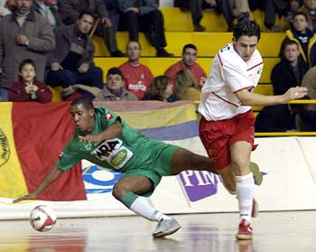 Luiz Negao (Mra Gvtarra) vs Josè Ruiz (Mirò Martorell) (Photo courtesy: LNFS)