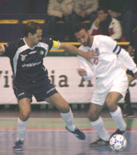 Dad Franzoi vs Heidarian (Photo courtesy http://www.sslazio-c5.it)