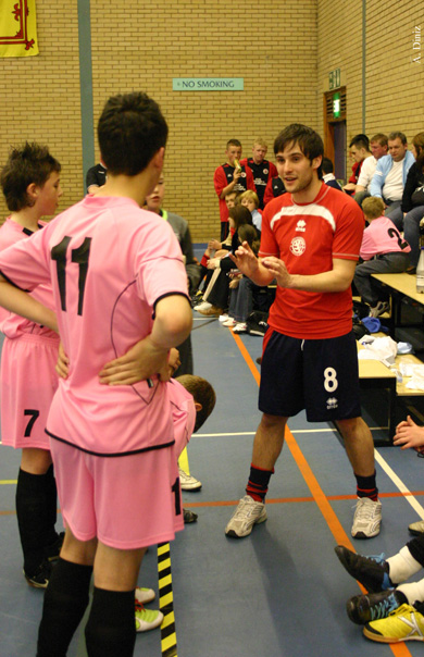 Damon Shaw prepares the boys before the final (Photo courtesy: Middlesbrough FC)