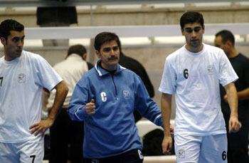 Jesus Candelas between Andreu and Gabriel (Photo courtesy: LNFS)