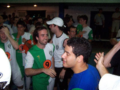 Celebrating the 5th title! (Photo courtesy: Pasión Futsal Magazine)