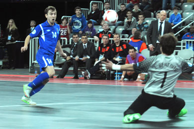 Borisov attempt vs the Joo Benedito's goal (Photo Futsalplanet.com)