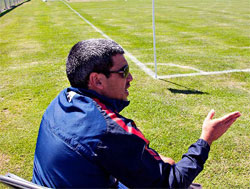 Claudio Reyna (Photo courtesy: AP Photo/Jeffrey Phelps)