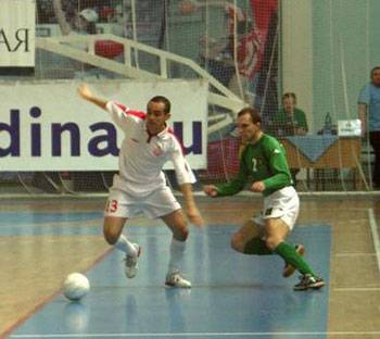 Kaką (Spartak Shelkovo) vs Levin (Dina) (Photo courtesy: Superleague)