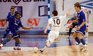 Damir Khamdjev attempt between Pula and Badredtinov (Photo courtesy: Konstantin Molchanov)