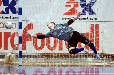 Olexy Popov, lesson numnber 1! (Photo courtesy: Konstantin Molchanov)