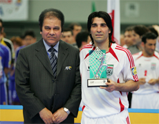 Vahid Shamsaee (right) with AFC General Secretary Dato Paul Mony Samuel (Photo courtesy: AFC/Hiroaki Katsumata)