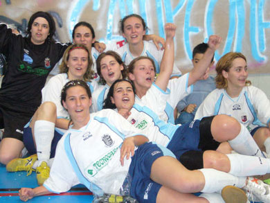 Celebrating the title - 3 (Photo courtesy: Tecnocasa Mostoles)