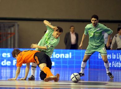 Marquinho vs Kondratyuk (Photo courtesy: Angel Perez - LNFS)