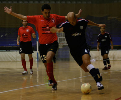 Patrick Da Silva (Uni F.T. Bulle) vs Francisco Martinez (Photo courtesy: Emilio Narvaez - MES ANDORRA)