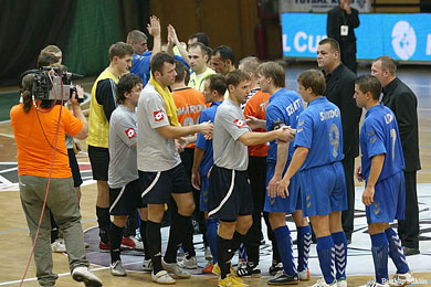 At the end of the match, fair play is the most important thing! (Photo courtesy: Miklos Biszkup)