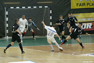 Will Zsolt Gyurcsányi score? (Photo courtesy: Miklos Biszkup)