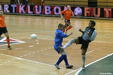 No chances for Szabolcs Tóth against Vladyslav Kornyeyev (Photo courtesy: Miklos Biszkup)