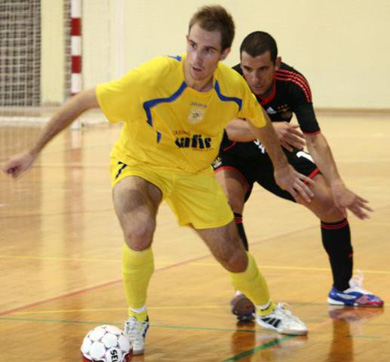 SL Benfica vs KMN Puntar (Photo courtesy: Sergey Lysenchuk)