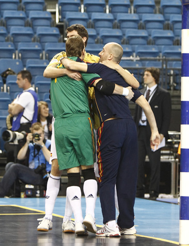 Luis Amado, Eseverri and Juanra can finally celebrate! (Photo courtesy: Carmelo Rubio - RFEF)