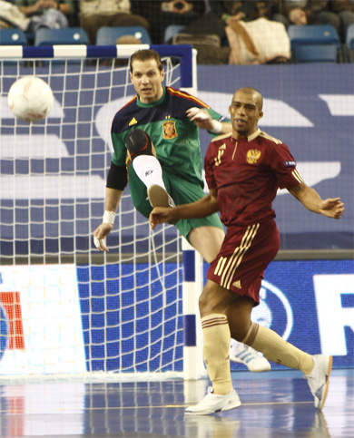 Luis Amado vs Cirilo (Photo courtesy: Carmelo Rubio - RFEF)