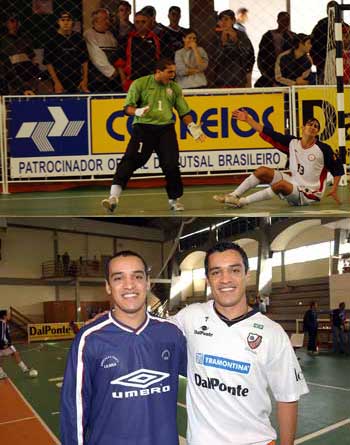 Photo1: Ulbra vs Carlos Barbosa - Photo 2: Flvio (ACBF, on the right) and Fabio (Ulbra, on the left), twin brothers of Ulbra and Carlos Barbosa Photo courtesy: Marcelo Ruschel