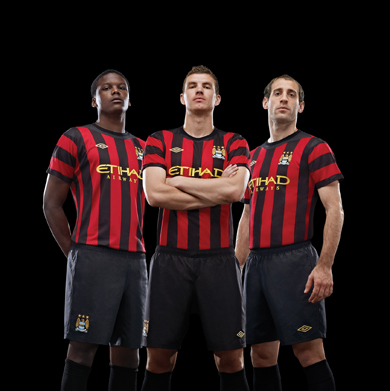 Umbro reveal new Manchester City 2011/2012 away shirt