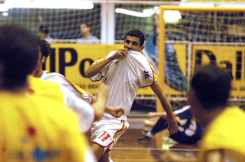 Vampeta scored  a goal for Poker Amafusa Maring against AABB... (Photo courtesy: Joo Pires)