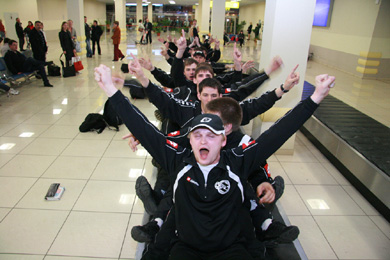 Don't wait for your bags to come... just celebrate! (Photo courtesy: Viz-Sinara Web Site)