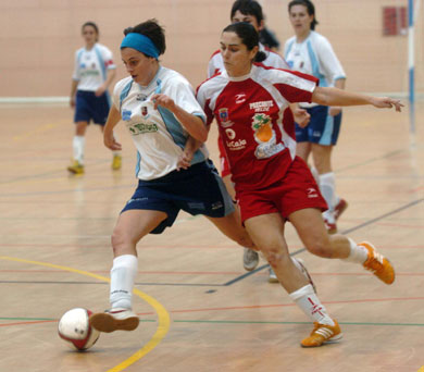 Pitu vs Muni   (Photo courtesy: Enrique Serrano)