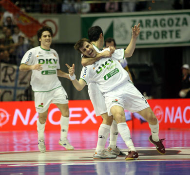 The second goal for Zaragoza was scored by Eka! (Photo courtesy: Angel Perez - LNFS)